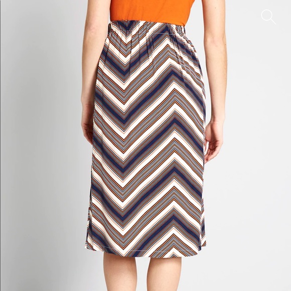 NWT ModCloth Up Close & Personality Midi Skirt XS - Picture 2 of 6